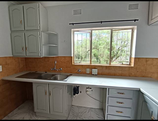 1 BEDROOM APARTMENT FOR SALE IN VERWOERDPARK